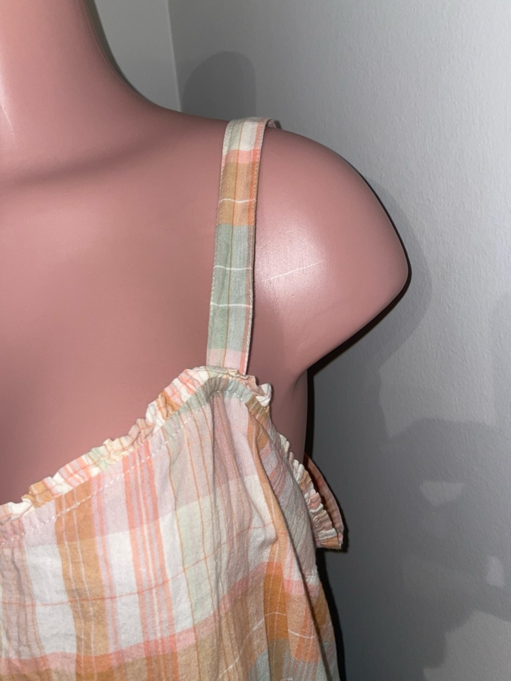 Lucky Brand Women's Plaid Babydoll Cropped Tank Top. XL - Picture 3 of 6